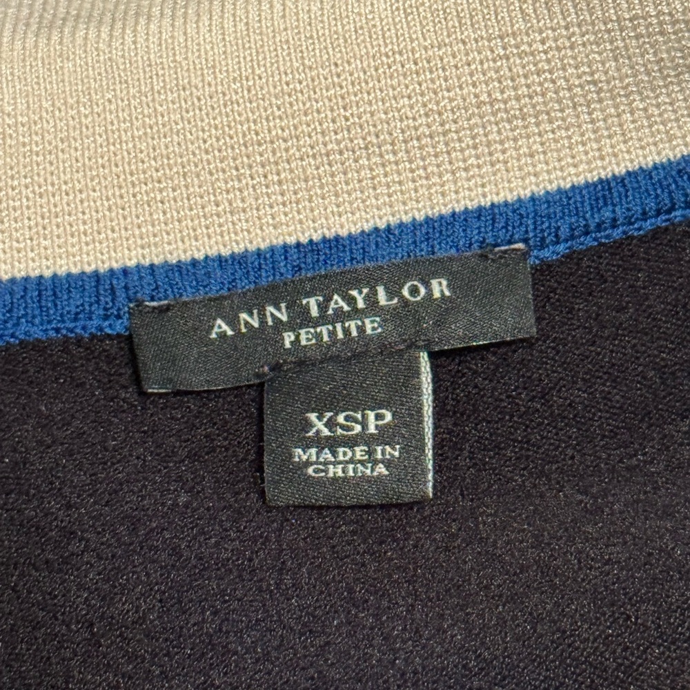 Ann Taylor Black and Blue Knit Top‎ - XSP - Picture 5 of 5